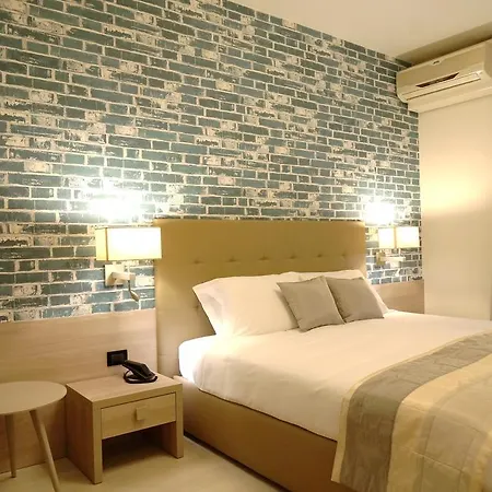 Monaco Hotel 3*