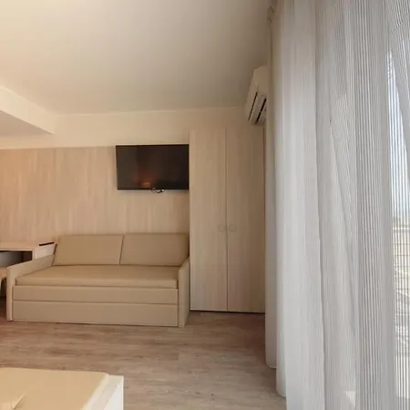 Monaco 3*