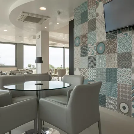 Hotel Monaco 3*