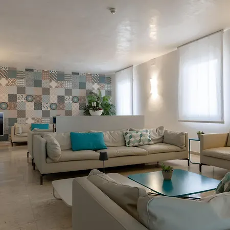 Monaco Hotel 3*